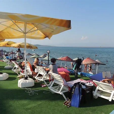Cunda Beyaz Balina Ayvalik