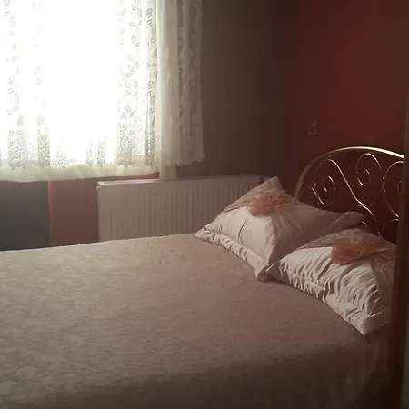 Hotel Cunda Beyaz Balina *