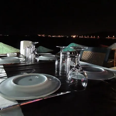 Hotel Cunda Beyaz Balina