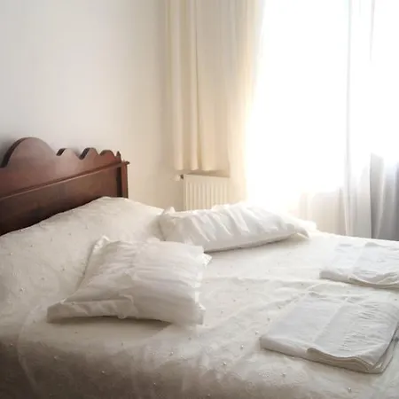 Hotel Cunda Beyaz Balina