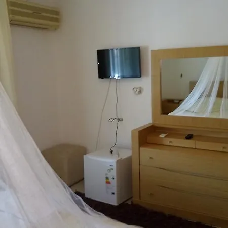 Hotel Cunda Beyaz Balina *