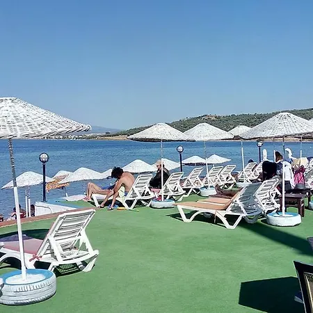 Hotel Cunda Beyaz Balina